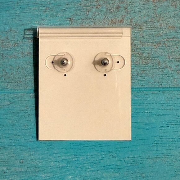 Peyote Bird Sterling Silver Double Heart Stud Earrings NEW - Picture 2 of 2